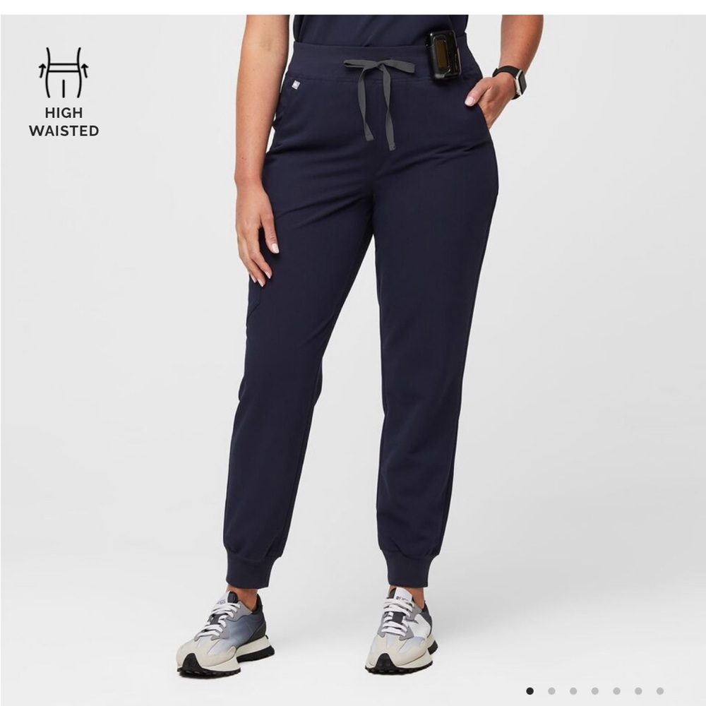 High waisted Zamora Jogger scrub pant